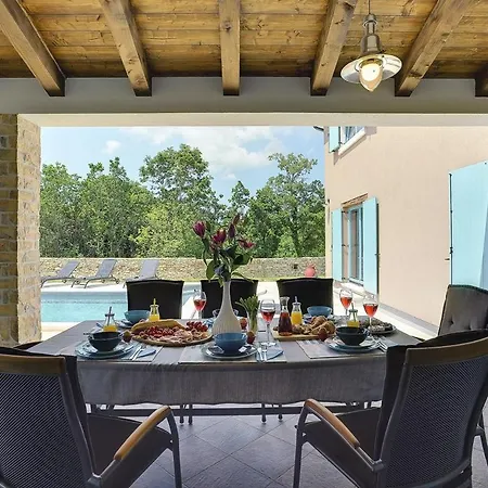 Desire Holiday home Svetvincenat